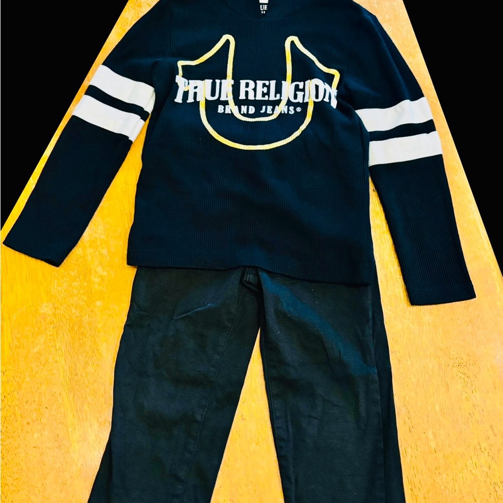 True Religion Black and White Set with Graphic Design